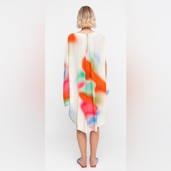 NWT OZAI N KU Loose Knee length dress with cloak sleeves - Picture 4 of 9